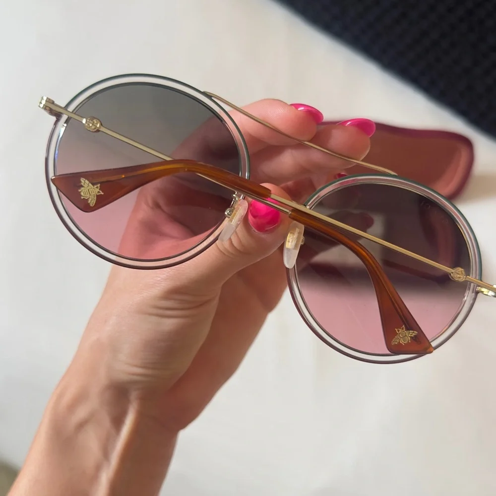 Guccci sunglasses with case - Picture 1 of 6